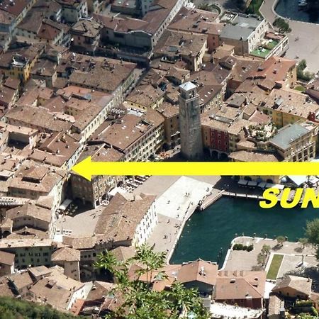 Appartamento Sunrise - Centro Storico N2 Riva del Garda Exterior photo