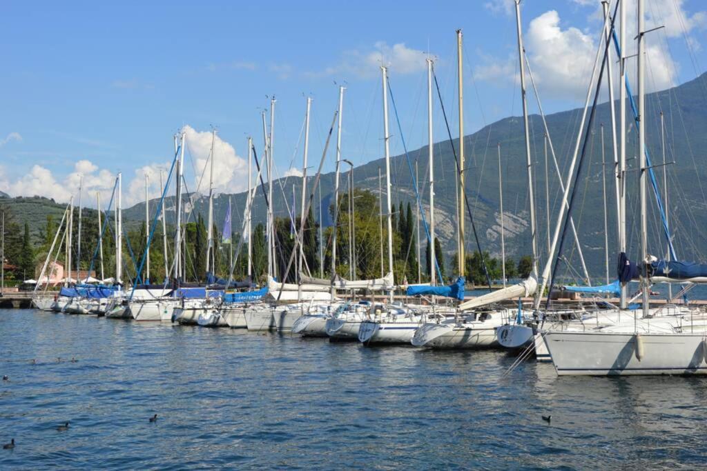 Appartamento Sunrise - Centro Storico N2 Riva del Garda Exterior photo