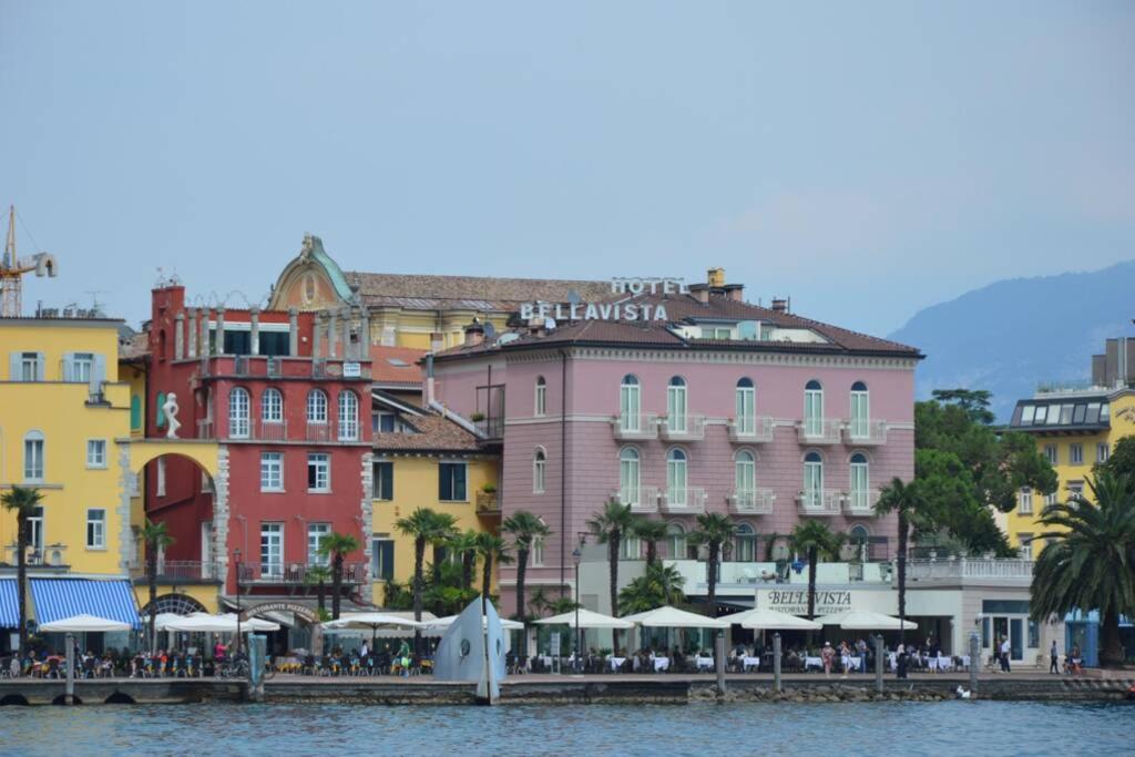 Appartamento Sunrise - Centro Storico N2 Riva del Garda Exterior photo